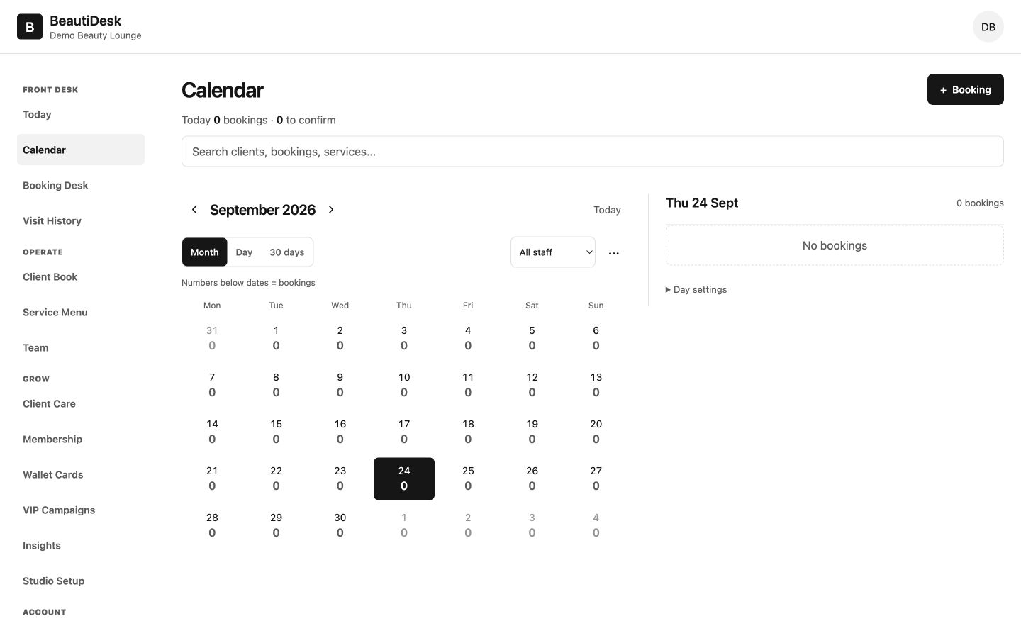 BeautiDesk desktop merchant calendar with text navigation, booking counts and the selected day's agenda